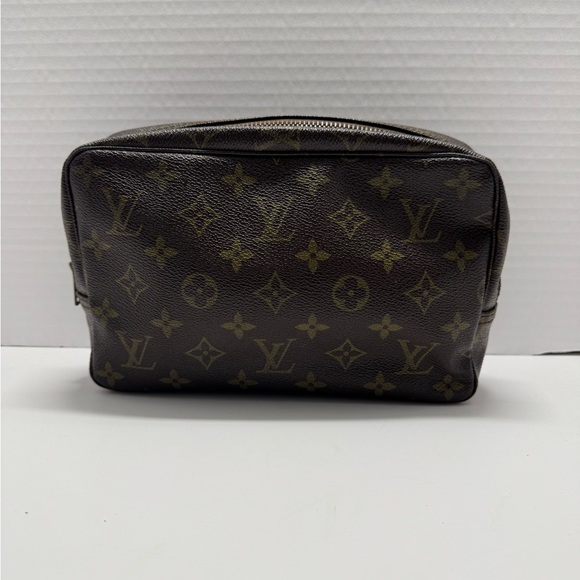 Louis Vuitton Monogram Trousse Toilette 23 - Picture 1 of 10